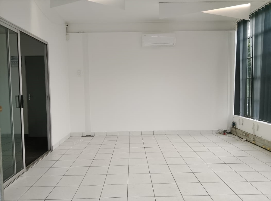 To Let Commercial Property for Rent in Paarden Eiland Western Cape